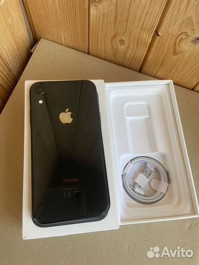 iPhone Xr, 64 ГБ