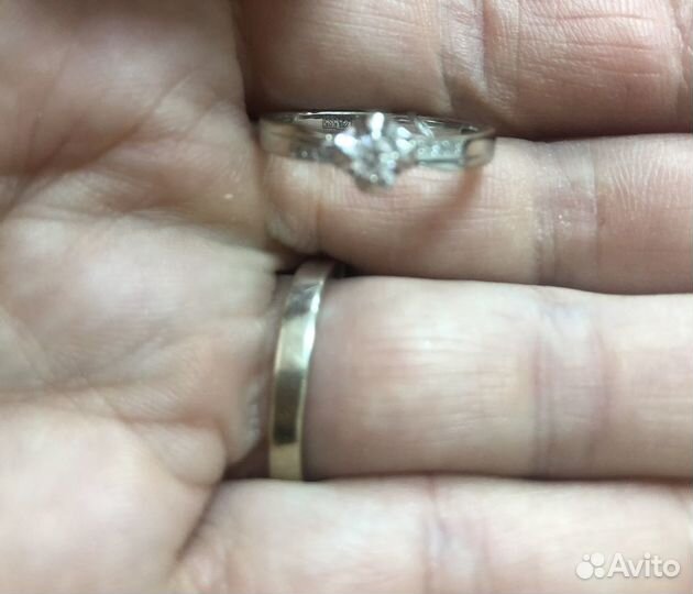 Кольцо золотое с бриллиантами 585