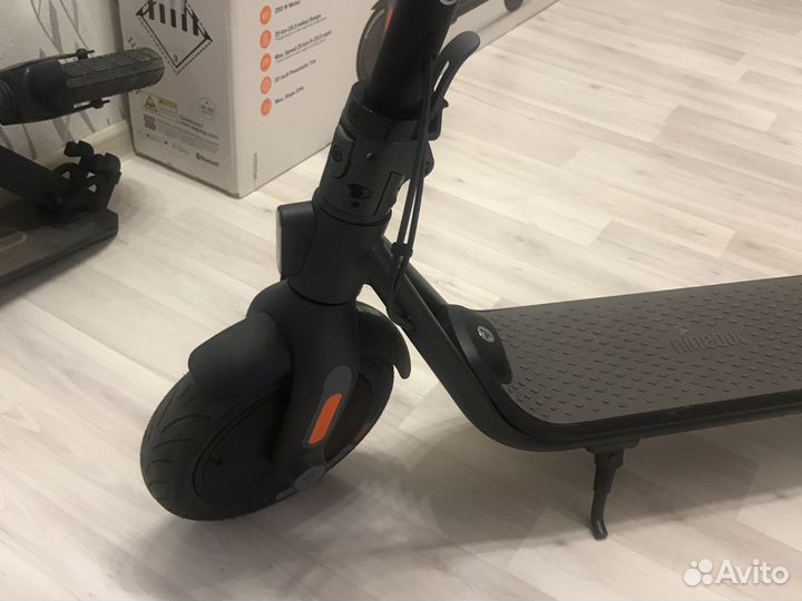 Ninebot kickscooter f25e