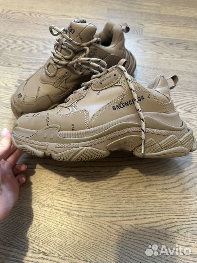 Balenciaga triple s