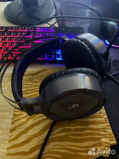 Игровые наушники с микрофоном