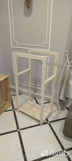 Вешалка напольная деревянная