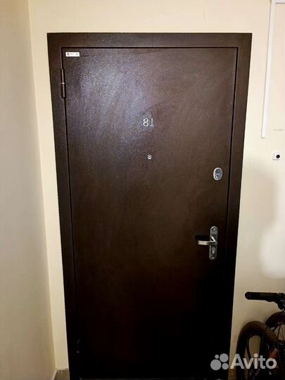 Дверь входная металлическая