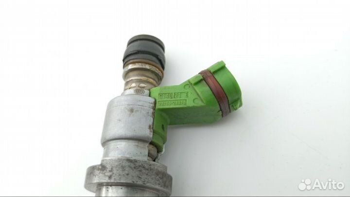 Форсунка топливная Toyota Isis ANM10 1azfse 2005
