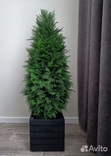 Искусственная туя / искусственное дерево