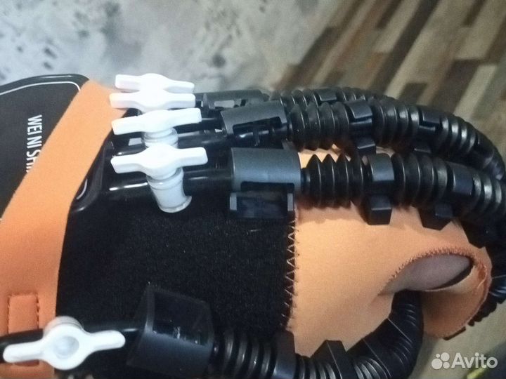 Реабилитационная перчатка