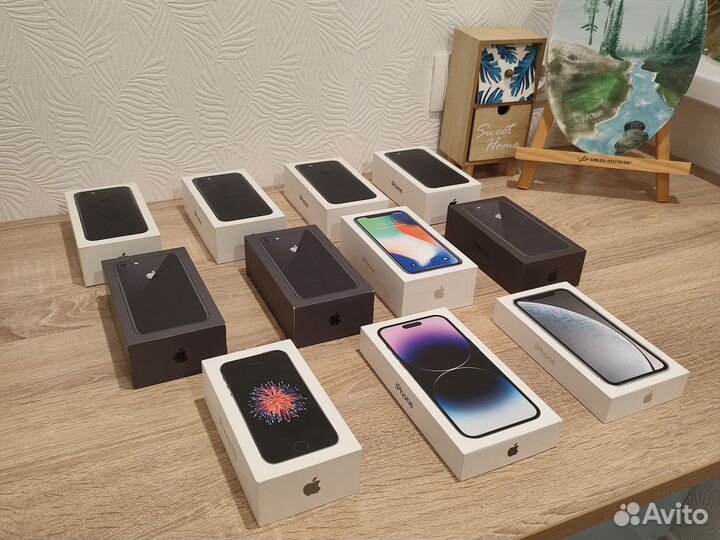 Коробки от iPhone