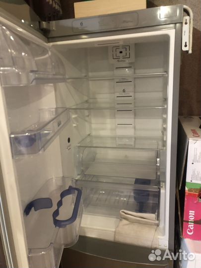 Холодильник whirlpool