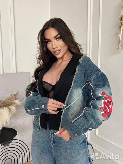 Джинсовая куртка