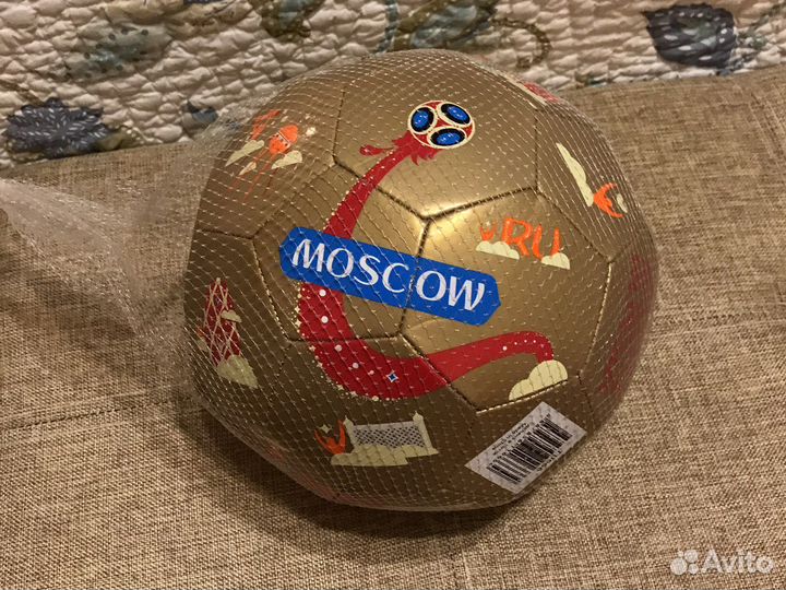 Футбольный мяч новый