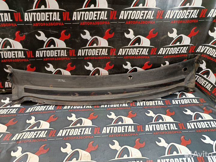 Накладка жабо Ford Focus 2