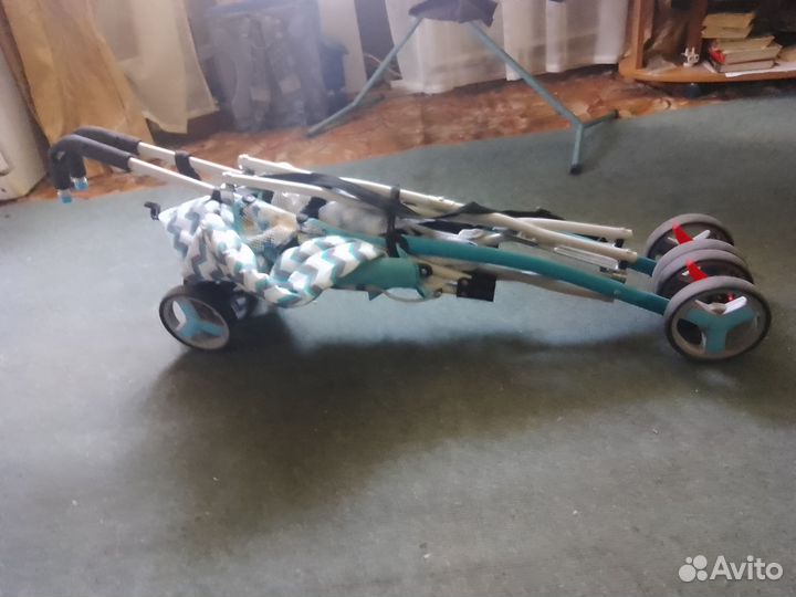 Коляска прогулочная