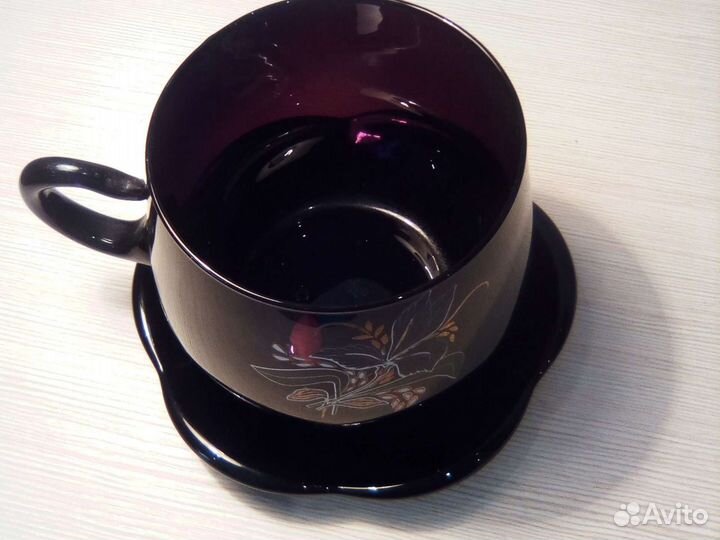 Чайные пары. марганцевое стекло