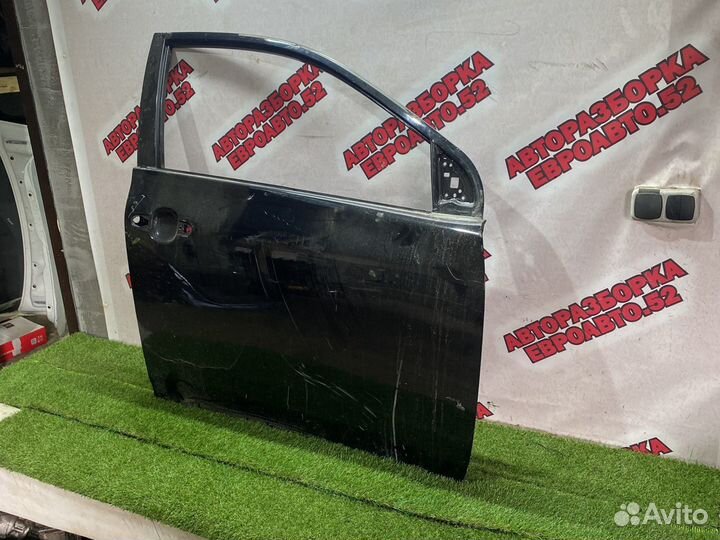 Передняя правая дверь тойота корола Е150