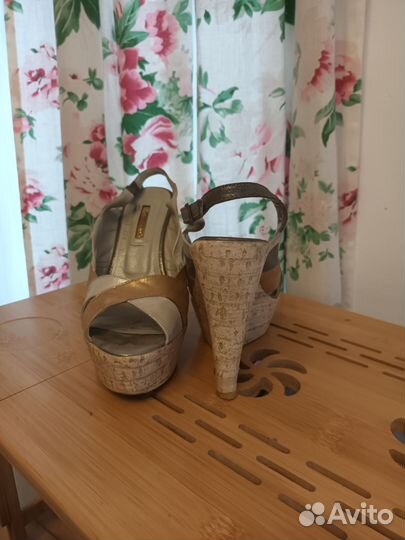 Босоножки женские 36 размер