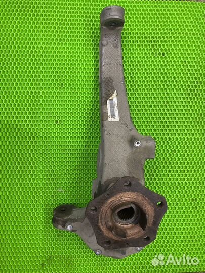 Кулак поворотный передний Porsche Panamera