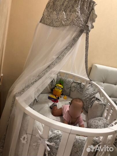 Детская кроватка