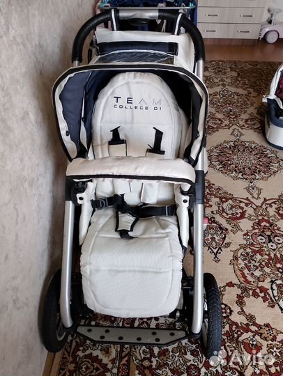 Прогулочная коляска