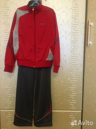 Спортивный костюм (детский) р. 140