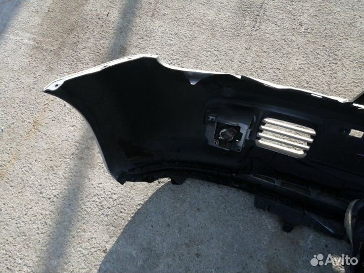 Бампер передний Nissan Cube Z11