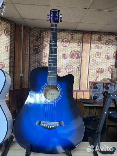 Аккустическая гитара новая