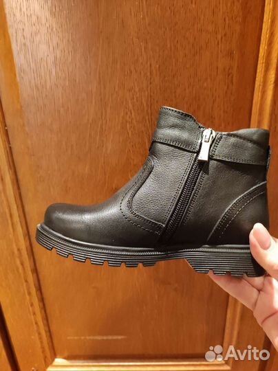 Ботинки новые кожа Турция 26-29