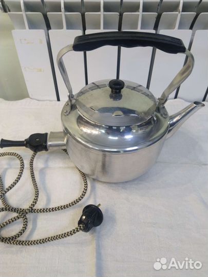 Чайник электрический новый