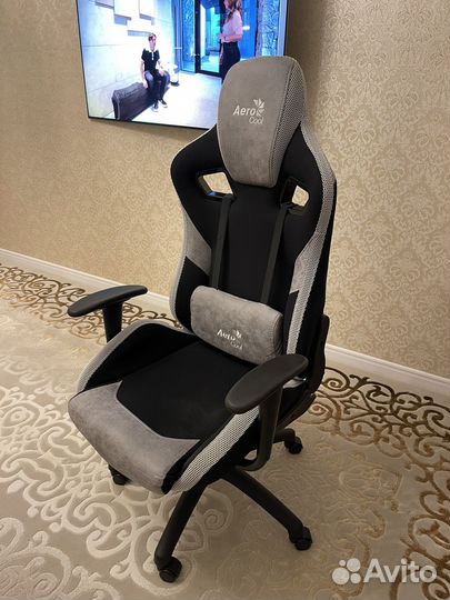 Компьютерное кресло