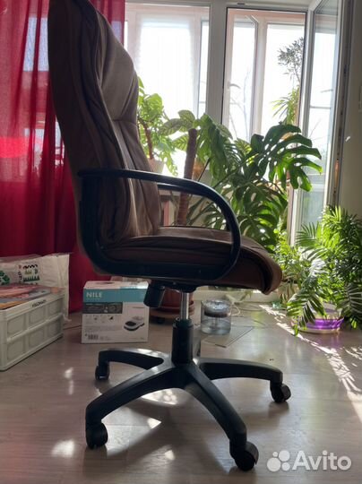 Компьютерное кресло