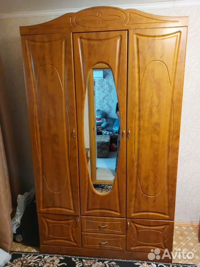 Шкаф для одежды бу