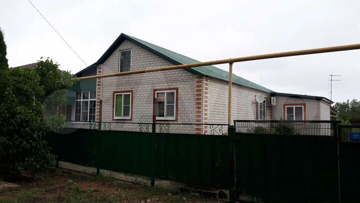 Дом 188 м² на участке 20 сот.