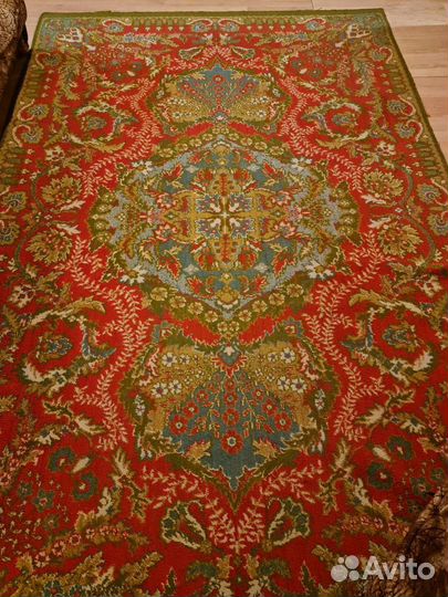 Ковер шерстяной