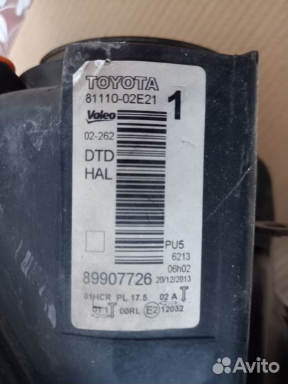 Фара в разбор передняя правая Тойота Аурис 2014