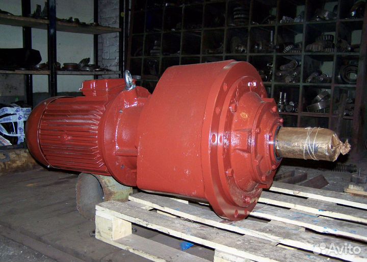 Цилиндрический редуктор Ц2-400 Б/у