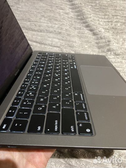 Apple MacBook AIR 13 2020 M1 8gb 256