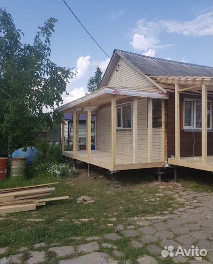 Бригада строителей