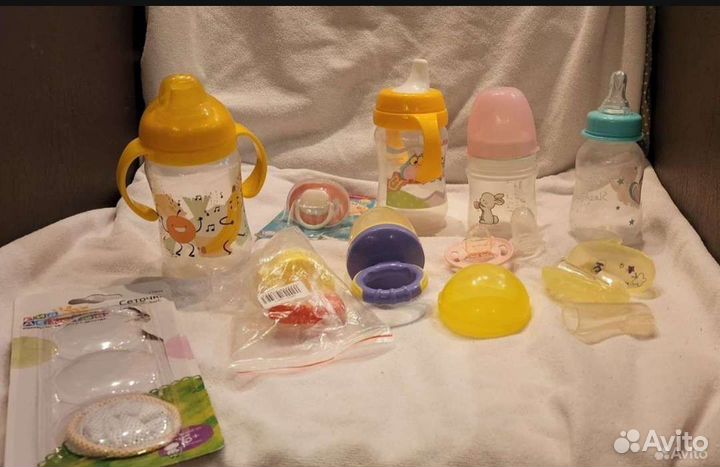 Набор : бутылочки / соски /ниблер /вкладыши