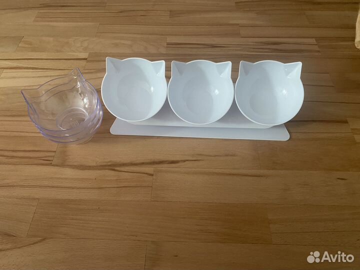 Набор мисок для кошек и котов на подставке