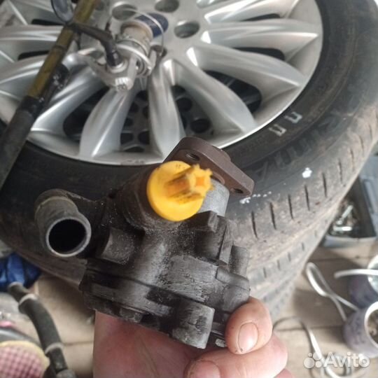 Насос гидроусилителя Ауди а 4