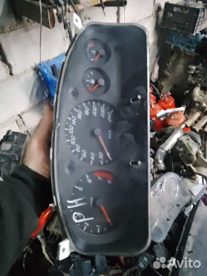 Щиток приборов nissan primera p11