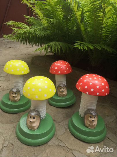 Садовые фигуры из бетона Грибки