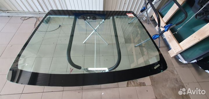 Лобовое стекло Тойота Камри