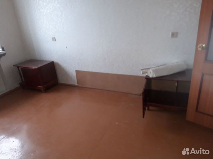 Тумба с зеркалом