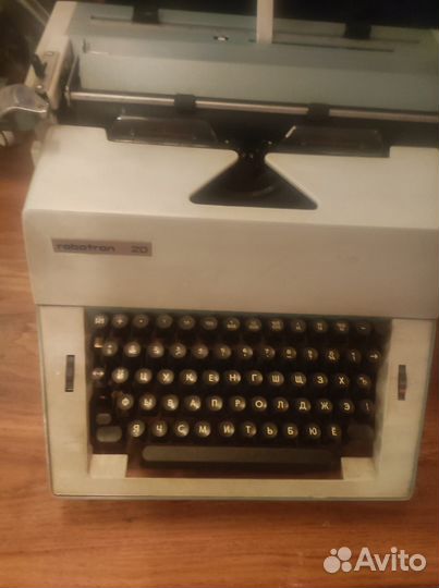 Печатная пишущая машинка robotron 20