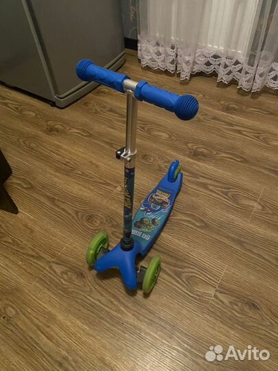 Самокат детский трехколесный