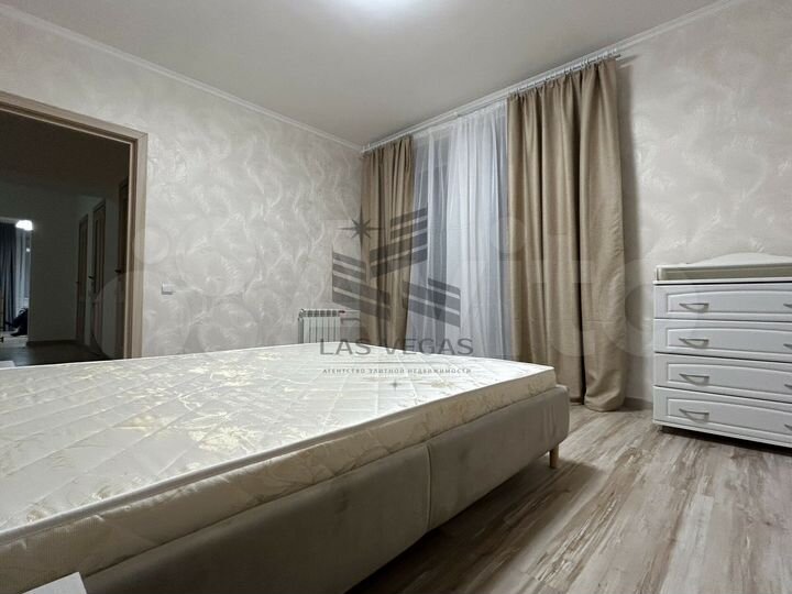 2-к. квартира, 77 м², 12/14 эт.