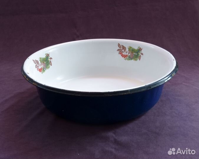 Эмалированный таз