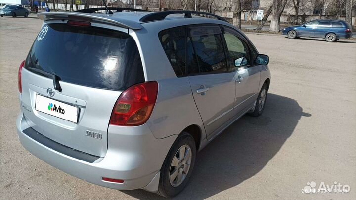 Toyota Corolla Spacio, 2002