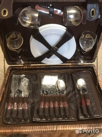 Корзина-холодильник для пикника с посудой