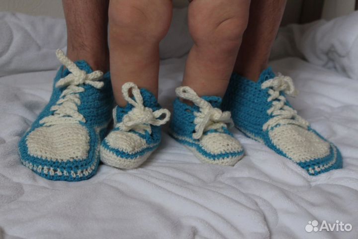 Вязаные тапочки, пинетки детские, носки вязаные